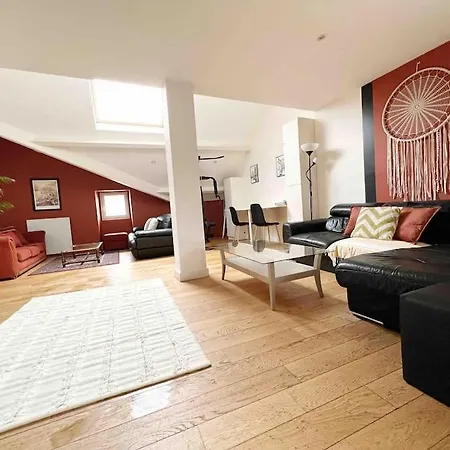 Le Triplex Terracotta Apartment *