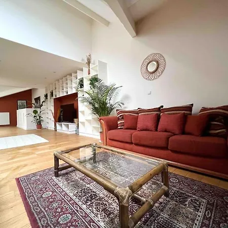 Le Triplex Terracotta * نانت