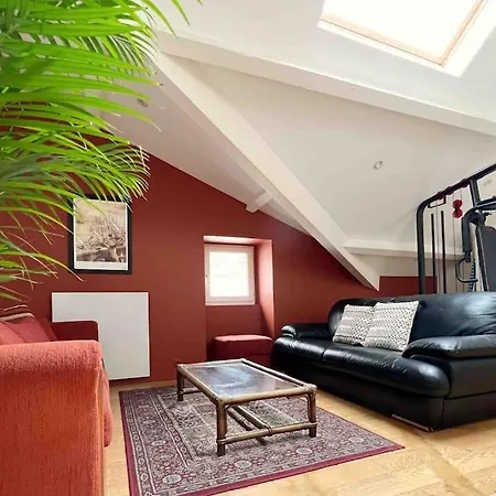 Le Triplex Terracotta شقة